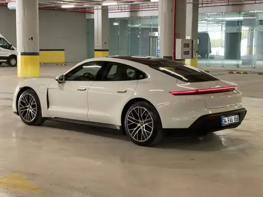 Porsche Taycan for rent in Istanbul