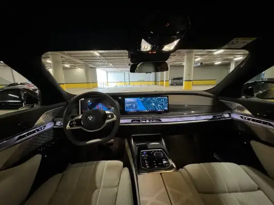 BMW i7 for rent in Istanbul