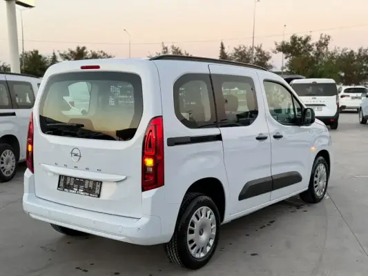 Opel Combo for rent in Tekirova