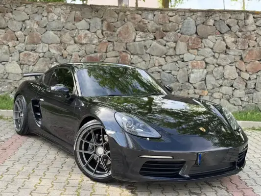 Porsche Cayman for rent in Istanbul