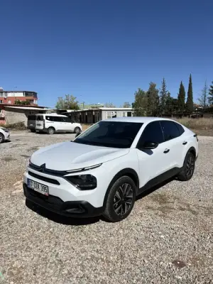 Kumluca'da kiralık Citroen C4X