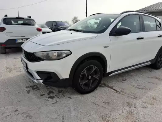 Fiat Egea Cross for rent in Belek