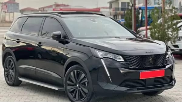 Peugeot 5008 for rent in Istanbul